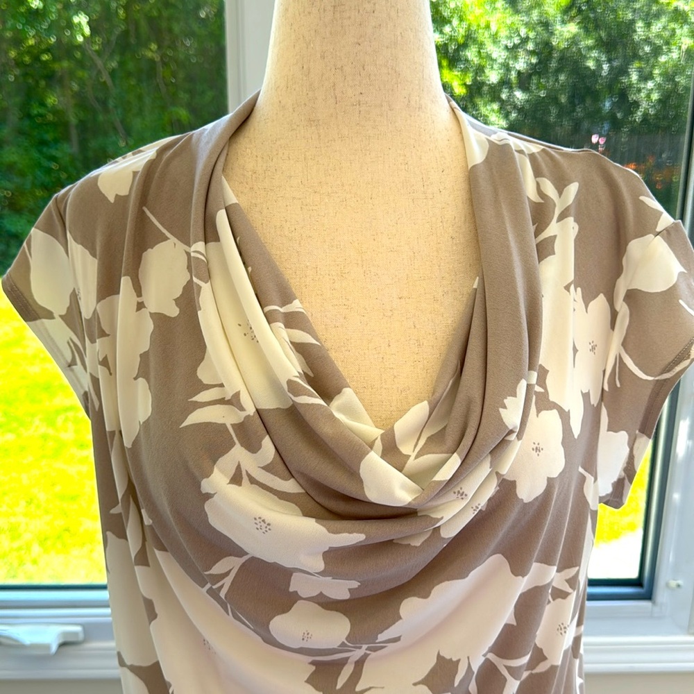ADRIENBE VITTADINI COWEL NECK TOP in beige and cream. Size L